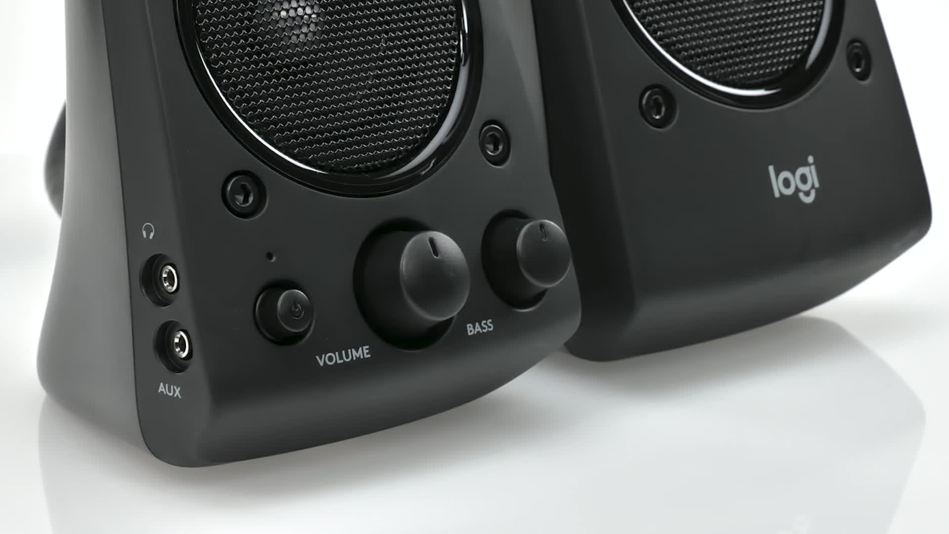 Logitech THX SpeakerSystem Z623 AUXケーブル付 Logitech THX SpeakerSystem Z623 AUXケーブル付